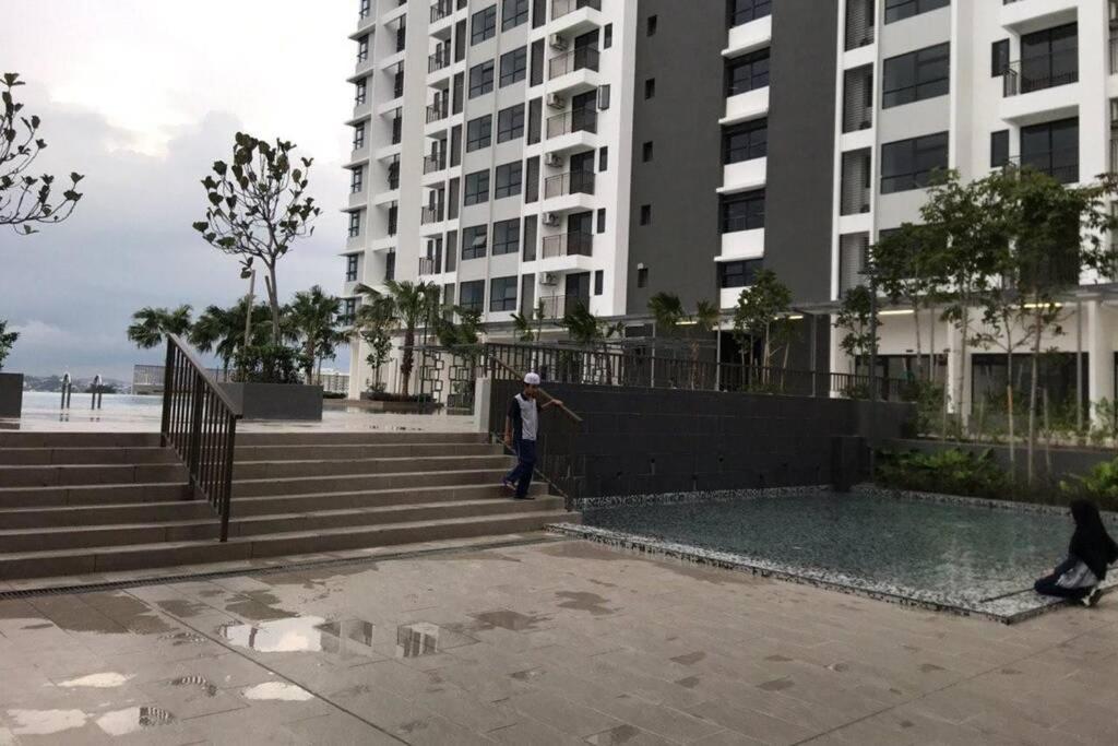 Homestaybaba Close To Ukm, Gmi, & More ! Kajang Esterno foto